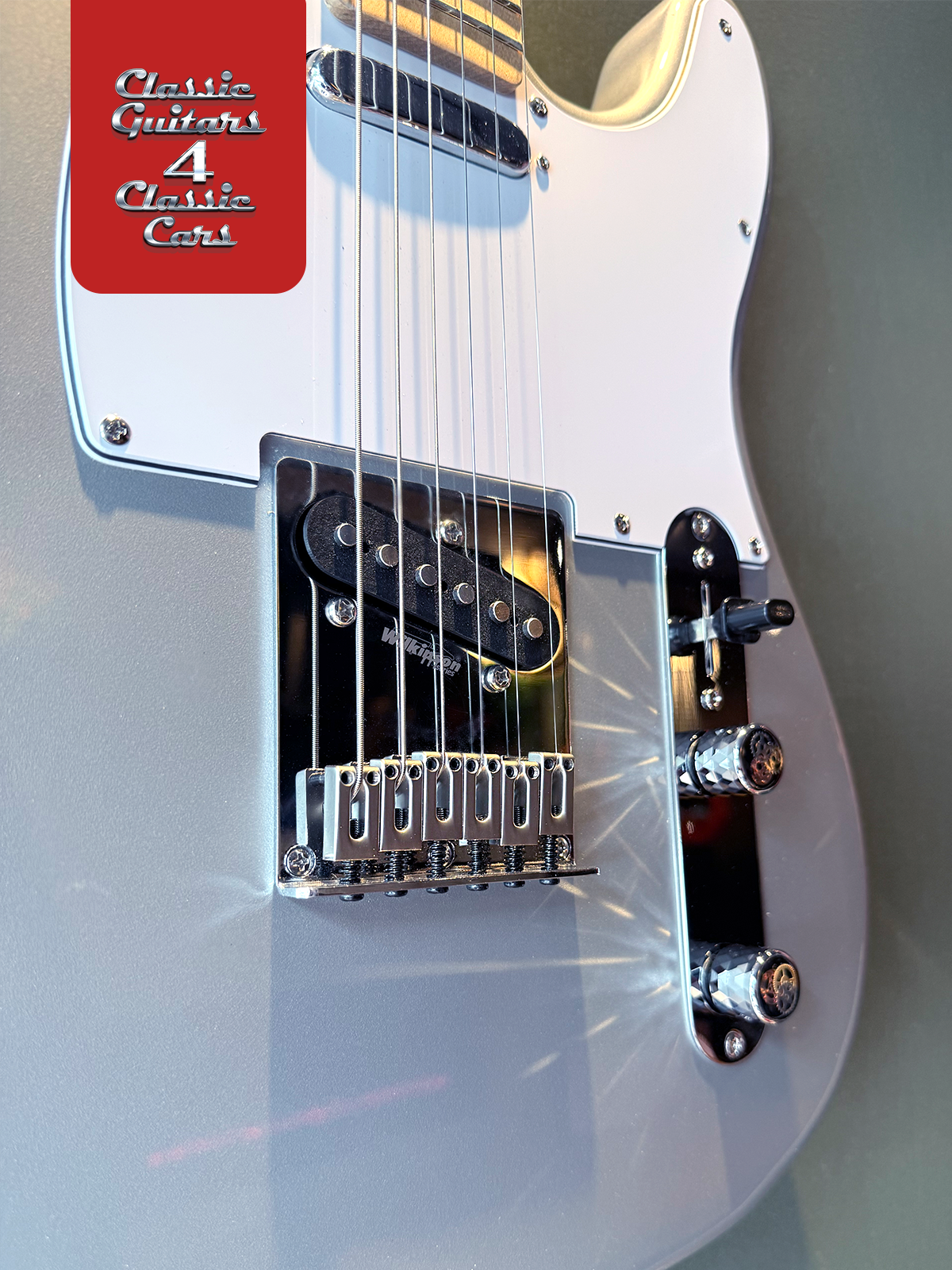 'Palladium Snowstorm' Electric Guitar